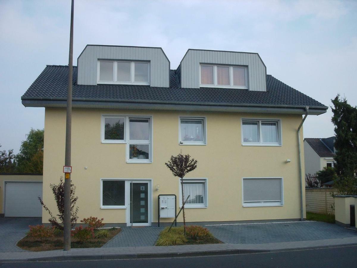 Beautiful Im Zentrum Von Sankt Augustin, Netflix Apartment